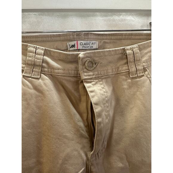 Lee Classic Fit Straight Leg Pants – Size 12 Medium – Khaki - Picture 2 of 5